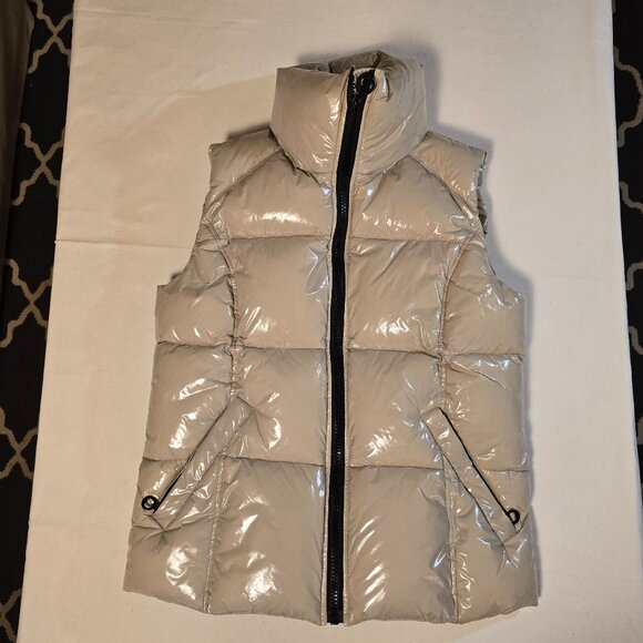 NOIZE Martyna puffer vest - Picture 1 of 12
